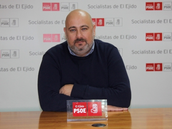 El PSOE de El Ejido pide explicaciones al equipo de gobierno por permitir exaltaciones del franquismo