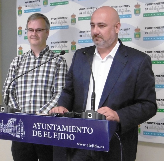 El PSOE de El Ejido pide en una moción que se cree un órgano de control de las empresas concesionarias de servicios municipales