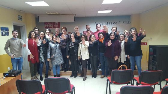 El PSOE de El Ejido acogió el viernes una charla sobre violencia de género centrada en la juventud