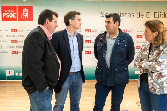 El PSOE tilda la rebaja fiscal de “caprichosa” y exige al Gobierno que la extienda al pimiento y el pepino de Almería
