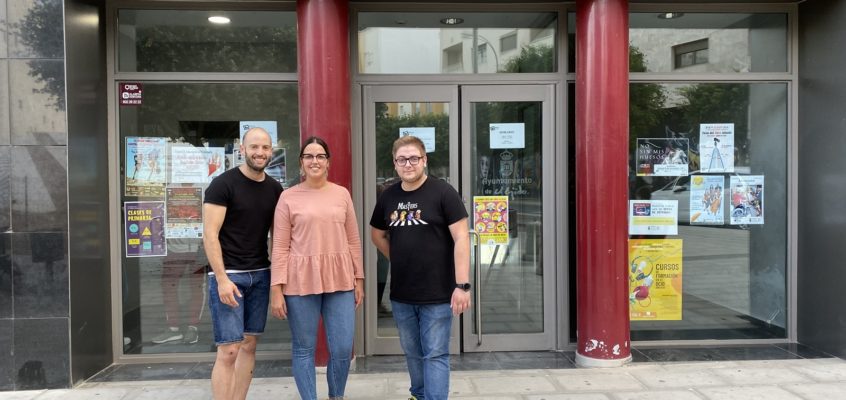 Juventudes Socialistas de El Ejido pide al Ayuntamiento más salas de estudio ante la falta de espacio en la Biblioteca Municipal