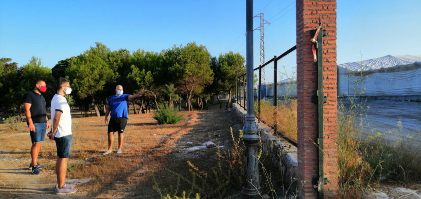 Juventudes Socialistas de El Ejido denuncia el “estado deplorable” del Parque Forestal de Matagorda y reclama al  Gobierno local su reacondicionamiento y recuperación
