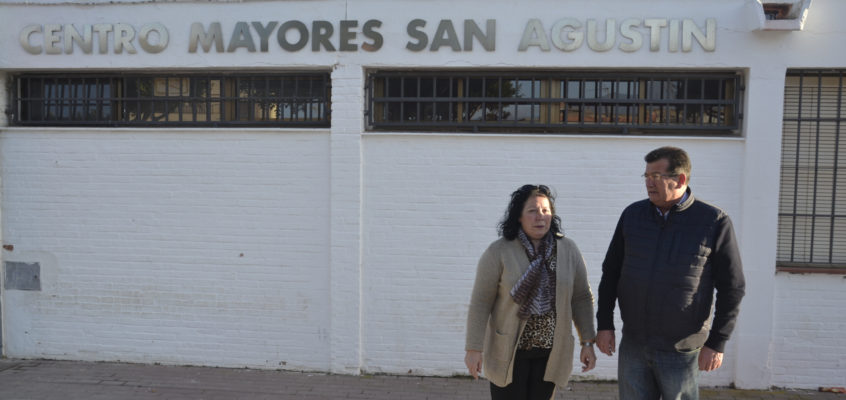 El PSOE de San Agustín logra el respaldo unánime del Pleno de la Junta Local para habilitar un aseo en la peluquería del centro de mayores