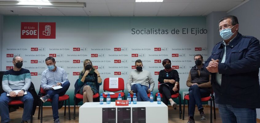 La mesa redonda del PSOE de El Ejido para poner ‘Cerco a la violencia machista’ centra el foco en la necesidad de seguir en la lucha contra esta lacra