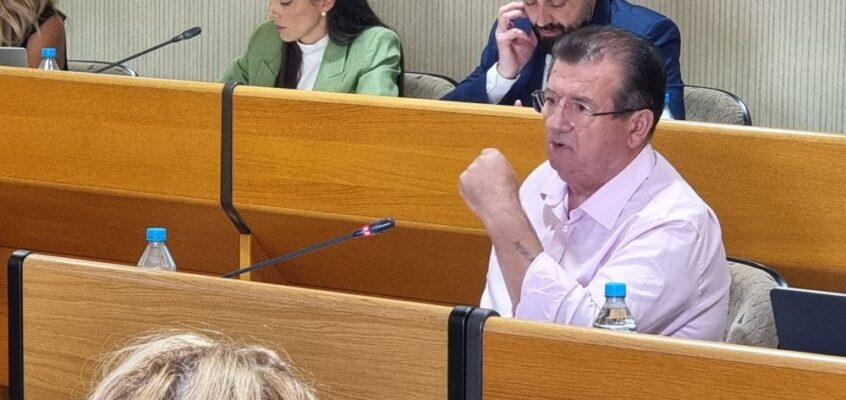 José Miguel Alarcón, ante la subida de tasas: “Los vecinos de El Ejido no se merecen estos sablazos»