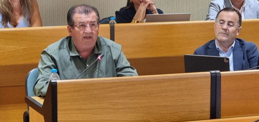 Acusamos al PP de alimentar a la extrema derecha con su moción sobre inmigración